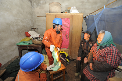 學(xué)習(xí)雷鋒精神，服務(wù)鄉(xiāng)村振興——國網(wǎng)江蘇電力金湖飛虎隊(duì)先進(jìn)典型事跡